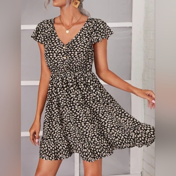 Shein V-Neck Ditsy Floral Dress Size 6 - New Without Tags - Picture 4 of 7